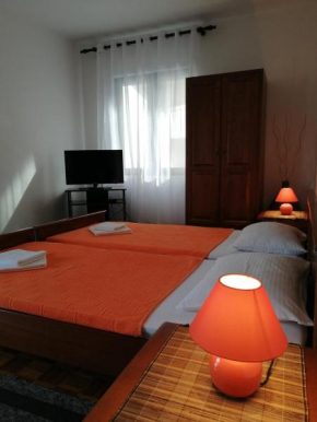 Lovely 2-bedroom apartment in Budva